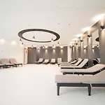 Hanza Tower De Lux Black شتشيتسين
