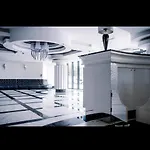 Hanza Tower De Lux Black شقة *